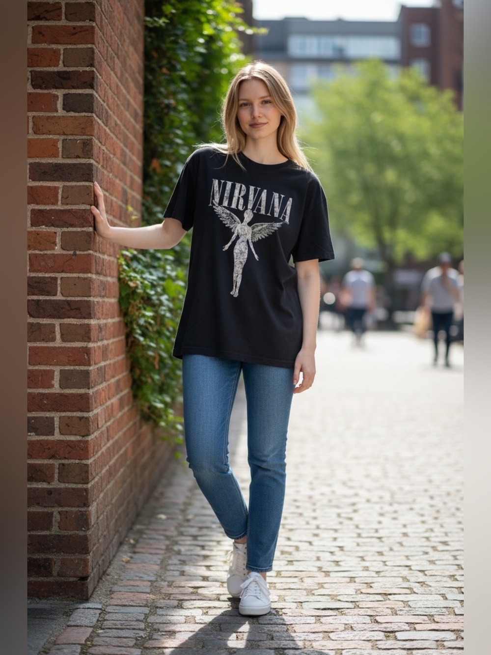 H&M x Nirvana T Shirt Black/White